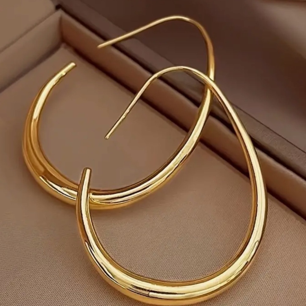 Gold plated oval teardrop hoop earring - NEW